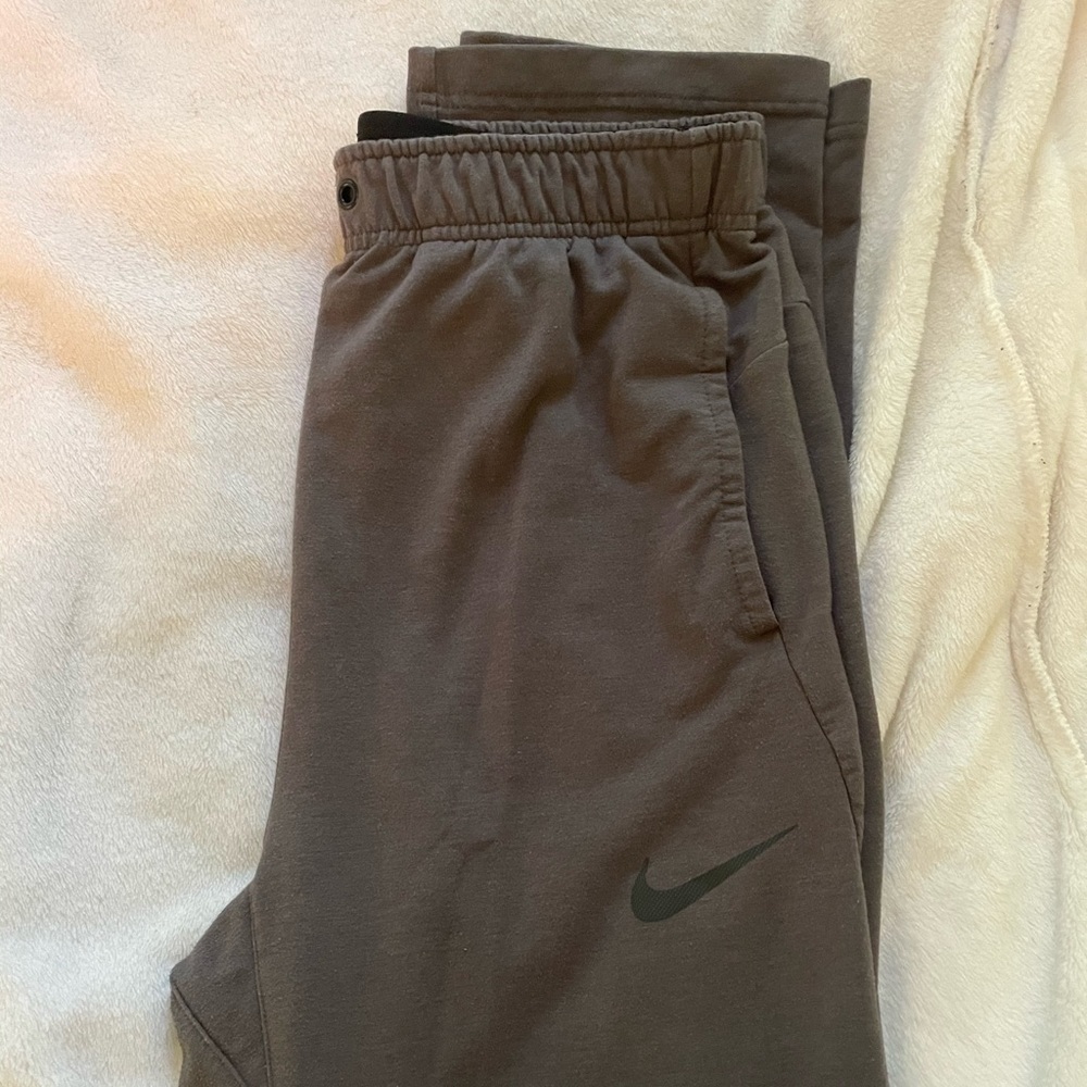 Nike Dri-Fit dark grey sweatpants
